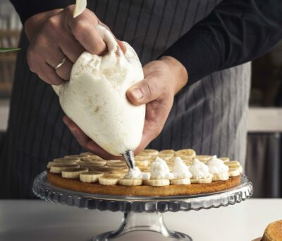 cake-with-banana-whipping-cream